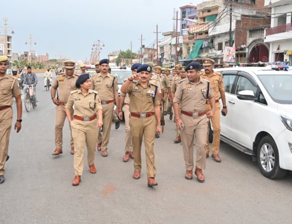 सावन से पहले एक्शन मोड में वाराणसी पुलिस, पुलिस कमिश्नर मोहित अग्रवाल ने कांवड़ मार्गों का किया निरीक्षण