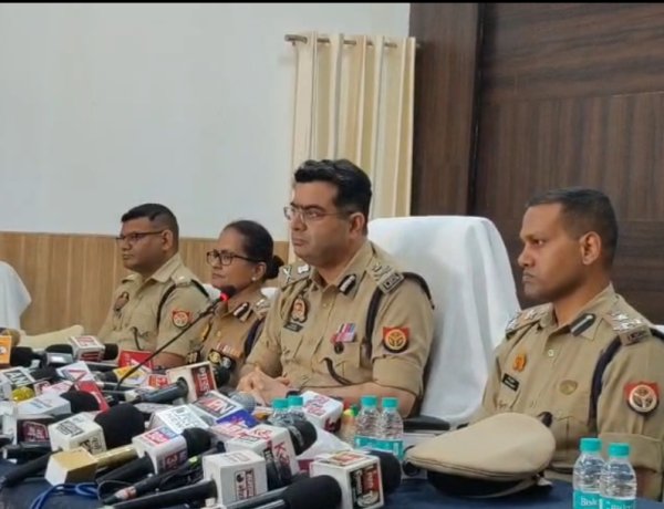 आईपीएस तरुण गाबा ने संभाला लखनऊ पुलिस आयुक्त का पदभार, साइबर अपराध रोकने के लिए जागरूकता अभियान पर जोर