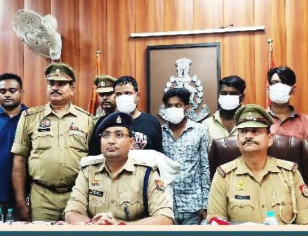 छात्रों को मादक पदार्थ बेचने वाले चार गिरफ्तार
