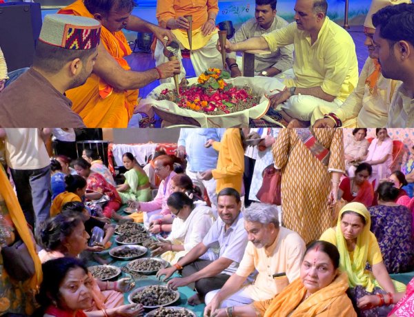 शिव भक्तों के संग आरएसएस के इंद्रेश जी ने रूद्राभिषेक कर की विश्व शांति की कामना
