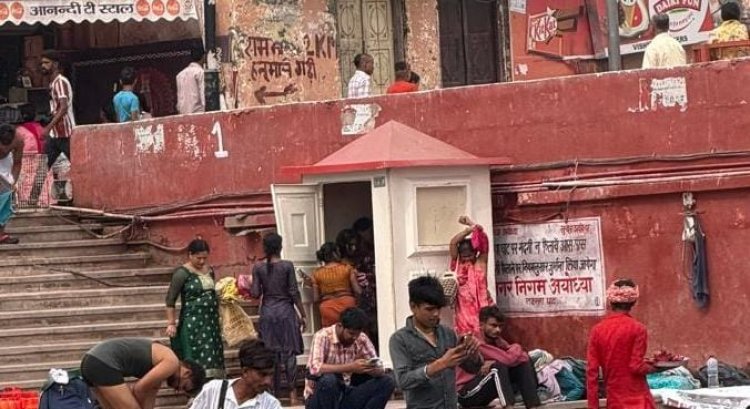 महिलाओं के लिए नगर निगम ने राम की पैड़ी पर बनवाए 10 चेंजिंग रूम