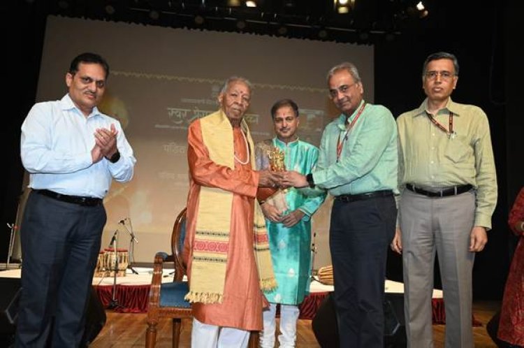 आकाशवाणी के 90 वर्ष पूरे होने पर ‘स्वर प्रेरणा वीथिका’ का शुभारंभ, पंडित हरिप्रसाद चौरसिया ने किया उद्घाटन