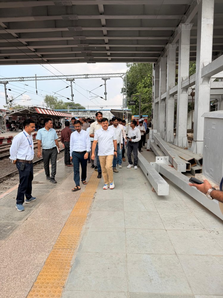 अमृत भारत स्टेशन योजना: फतेहपुर रेलवे स्टेशन के विकास कार्यों का निरीक्षण, एडीआरएम ने जताया संतोष