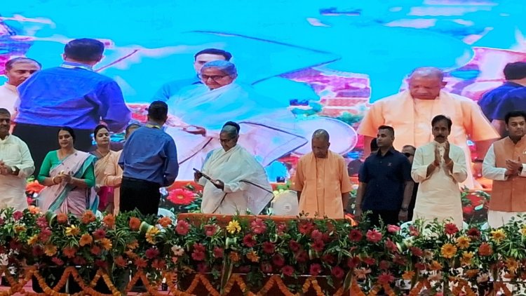 शिक्षा समाज कि आधारशिला, इसके बगैर कुछ भी हो पाना संभव नहीं : योगी आदित्यनाथ