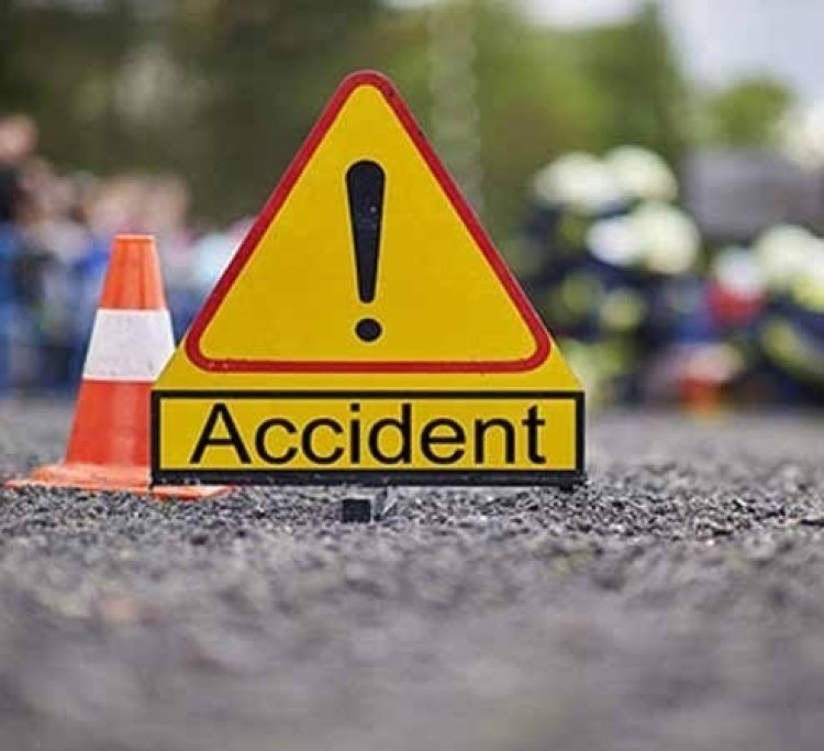 प्रतापगढ़ में पिकअप और वैगनआर की टक्कर में भाई-बहन की मौत, मंगेतर घायल