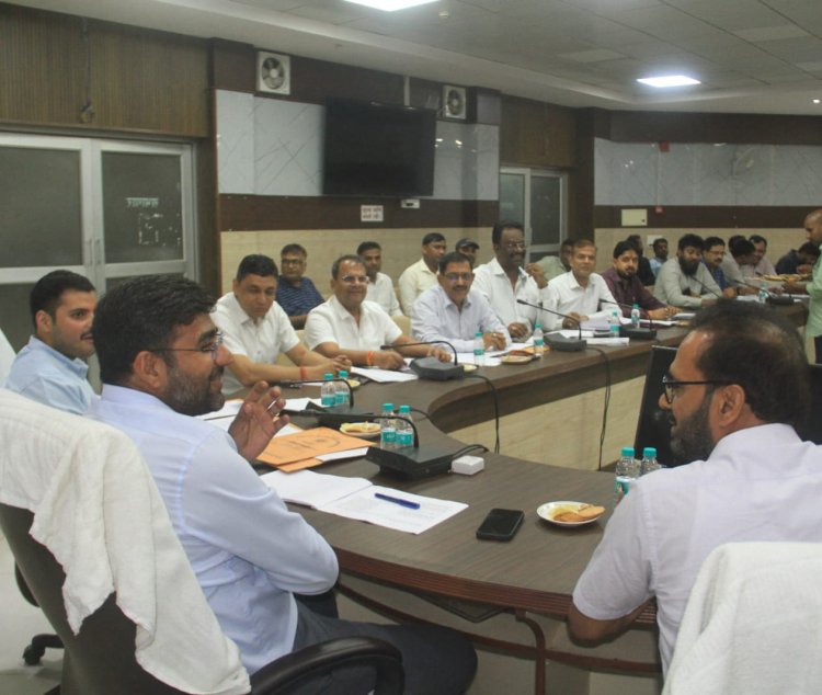 जिला उद्योग बंधु समिति की बैठक में विकास कार्यों की समीक्षा