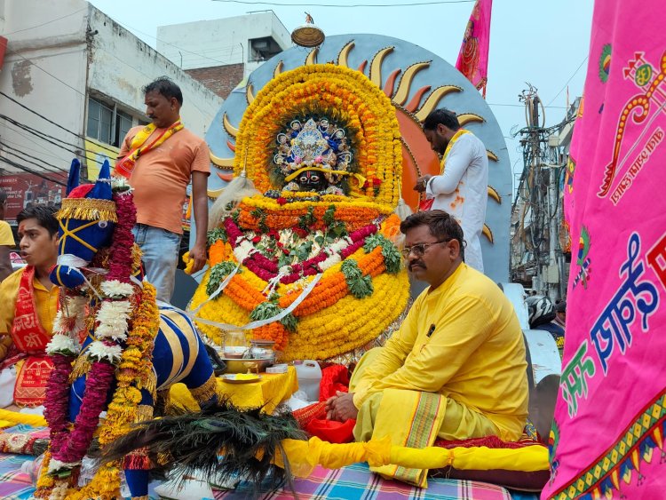भक्ति और आस्था के रंग में सराबोर हुई संगमनगरी, राजशाही ठाट-बाट के साथ निकली भगवान जगन्नाथ की भव्य रथयात्रा