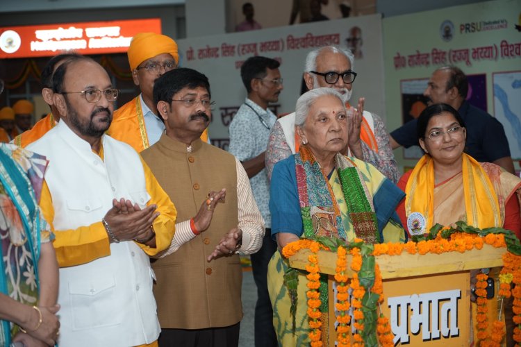 ज्ञान, नवाचार और राष्ट्र सेवा के संकल्प के साथ आगे बढ़ें युवा : आनंदीबेन पटेल