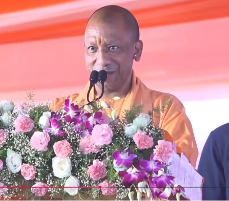 मुख्यमंत्री योगी ने जापान का उदाहरण देकर छात्राें को दिया आत्म अनुशासन व परिश्रम का मंत्र