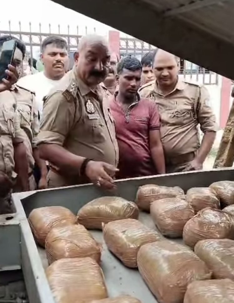 उड़ीसा से चंदौली जा रहा तीस लाख का गांजा वाराणसी में जब्त, दो गिरफ्तार