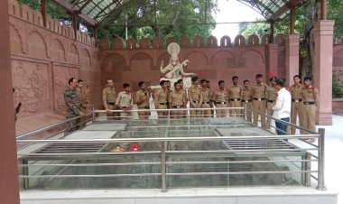 एनसीसी कैडेट्स ने किया ऐतिहासिक प्रयागराज किले का भ्रमण, भारत की प्राचीन सभ्यता से हुए रुबरु