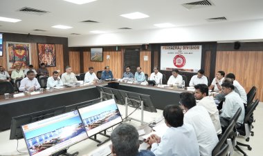 रेलवे की सर्वोच्च प्राथमिकता संरक्षा, कानपुर–प्रयागराज रेलखंड के निरीक्षण में दिए सुरक्षा और गुणवत्ता के निर्देश
