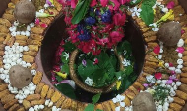 देवरिया :दुग्धेश्वर नाथ मंदिर में उमड़ा आस्था का सैलाब, हर-हर महादेव के जयकारों से गूंज उठी छोटी काशी