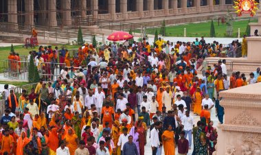 अयोध्या : रामजन्मभूमि परिसर के कुबेर टीला, शिव मंदिर में पूजन अर्चन, दर्शन को रामभक्त उमड़े