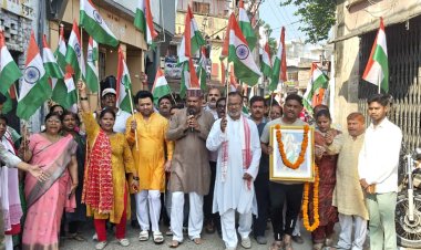 शहीदों को नमन कर निकली तिरंगा यात्रा, गूंजे वंदे मातरम के नारे