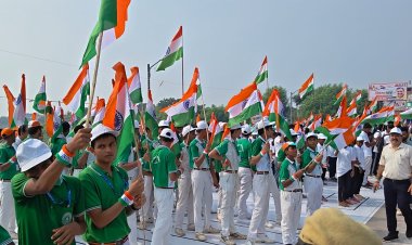 जौनपुर में गूंजे देशभक्ति के नारे, ‘हर घर तिरंगा’ अभियान में दिया राष्ट्रप्रेम और राष्ट्रीय एकता का संदेश