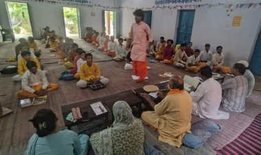 करपात्री जी महाराज और अखंडानंद सरस्वती की जयंती पर गूंजे मंगलाचरण और श्लोक