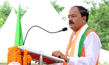 कांग्रेस की गलत नीतियों से देश विकास में पीछे रहा : केशव प्रसाद मौर्य