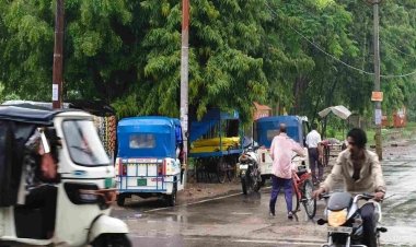 राजधानी लखनऊ समेत प्रदेश के कई जिलों में रात भर हुई बारिश, मौसम विभाग ने जारी किया भारी बरसात का अलर्ट