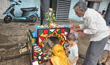 महोबा : नाग पंचमी पर मंदिरों में उमड़ा आस्था का सैलाब, सोमवार को बना अद्भुत संयोग