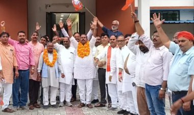 प्रतापगढ़ के अमरपाल मौर्य को भाजपा ओबीसी मोर्चा का राष्ट्रीय अध्यक्ष बनने पर कार्यकर्ताओं में जश्न, आतिशबाजी की
