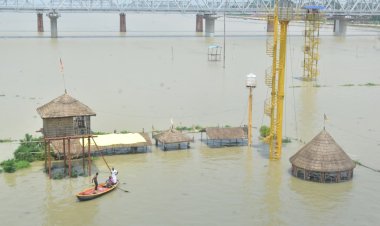 प्रयागराज : यमुना-गंगा का जलस्तर बढ़ा, सभी तटबंध सुरक्षित