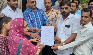 टीजीटी-पीजीटी के 20 हजार से अधिक पदों पर पुरानी नियमावली से भर्ती की मांग, युवा मंच का प्रदर्शन