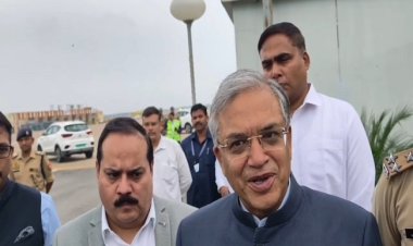 उत्तर प्रदेश के दाे दिवसीय दौरे पर लखनऊ पहुंचे मुख्य चुनाव आयुक्त, जेन-जी से करेंगे संवाद