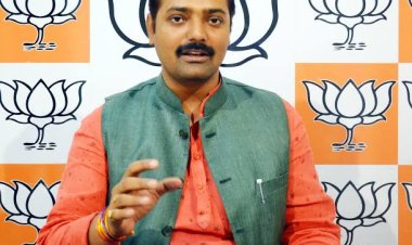 महिलाओं के  लिए सपा की घोषणाएं चुनावी और हवा हवाई: राकेश त्रिपाठी