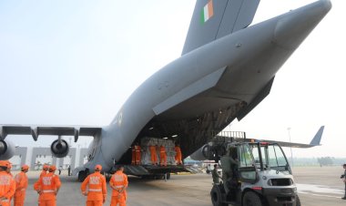 भारत ने 37.5 टन एचएडीआर सामग्री, दवाएं और खाने के पैकेट की दूसरी खेप नेपाल भेजी