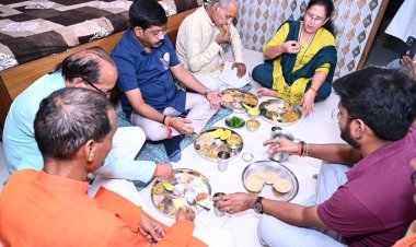नैनी में कार्यकर्ताओं के बीच पहुंचे मंत्री नन्दी, बोले- मेहनत और जनसंपर्क से मजबूत होता है संगठन