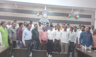 नायब तहसीलदार से तहसीलदार बने चार अफसरों की सम्मानपूर्वक विदाई, गोरखपुर में छोड़ी कार्यशैली की अमिट छाप