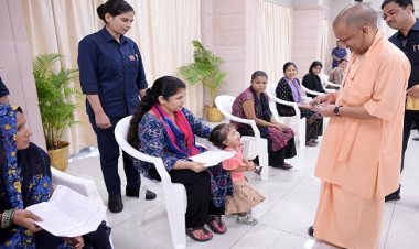 जनता दर्शन : भाई ने बताई बहन की तकलीफ तो मुख्यमंत्री योगी आदित्यनाथ ने तुरंत लोहिया अस्पताल में कराया भर्ती