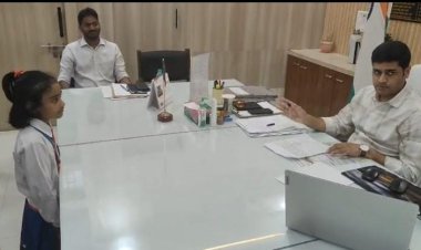 मऊ : सात साल की समरा ने जिलाधिकारी से स्कूल मार्ग बनवाने की लगाई गुहार