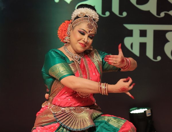 श्रावण महोत्सव की दूसरी संध्या में हुई एकल शास्त्रीय गायन, समूह वादन पखावज, समूह नृत्य भरतनाट्यम की प्रस्तुति