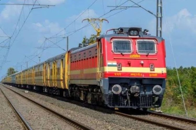 अयोध्या धाम जंक्शन पर 4 अगस्त से 4 ट्रेनों का ठहराव बढ़ा, अब 5 मिनट रुकेंगी मेल-एक्सप्रेस ट्रेनें
