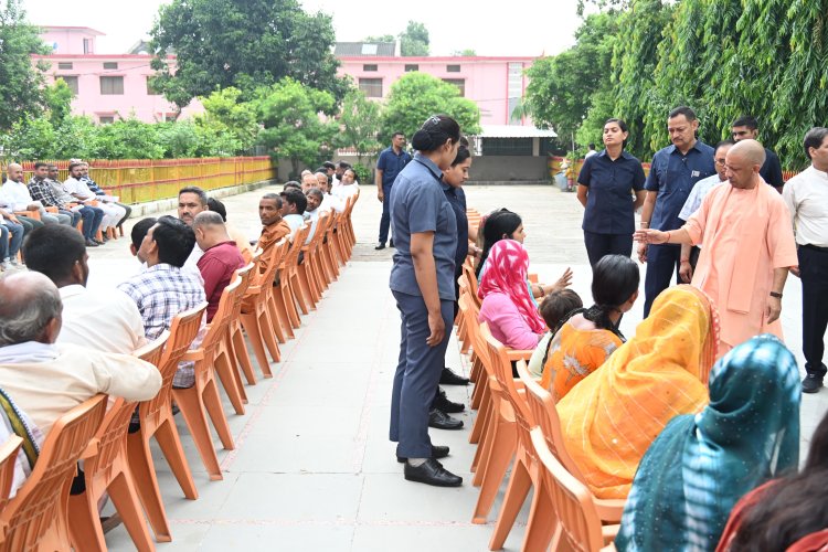 घबराइए मत, कराएंगे हर समस्या का समाधान : याेगी आदित्यनाथ