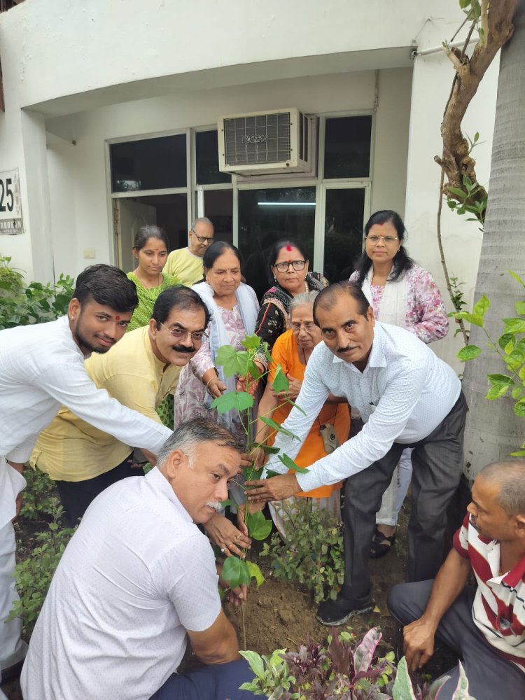 ‘मुस्कुराए कानपुर’ की ओर से ‘गो ग्रीन कानपुर’ अभियान का शुभारंभ