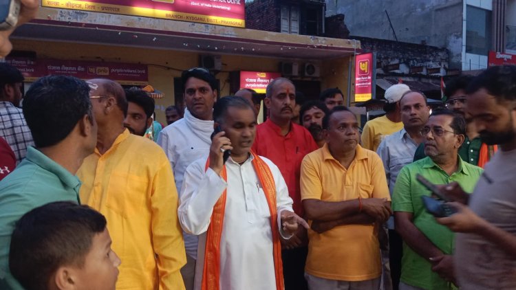 प्रयागराज में जूस की दुकान पर विवाद, विहिप ने दुकानदारों के नाम स्पष्ट रूप से प्रदर्शित कराने की मांग की