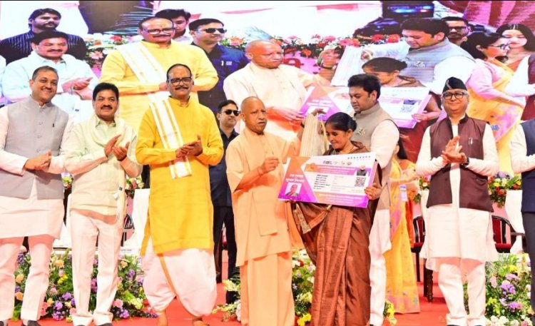मुख्यमंत्री ने रसोइयों को दी सौगात, बढ़ाया मानदेय, कैशलेस चिकित्सा कार्ड और बीमा सुविधा का ऐलान