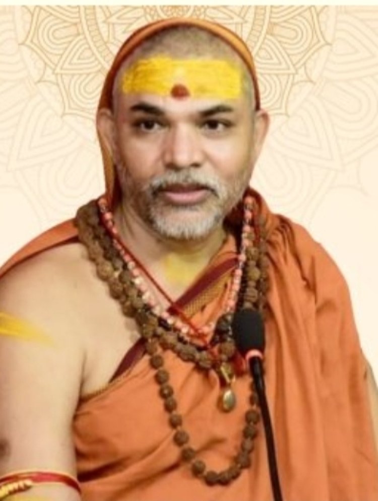 swami-avimukteshwaranand-criticizes-rahul-gandhi-over-manu-smriti-remarks