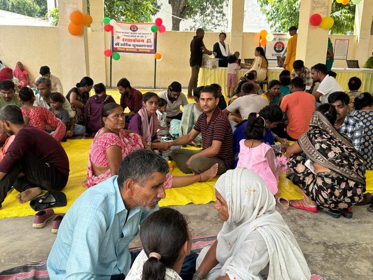 रक्षाबंधन पर जिला कारागार प्रतापगढ़ में भावनाओं का संगम, 322 बंदियों से मिले 428 परिजन