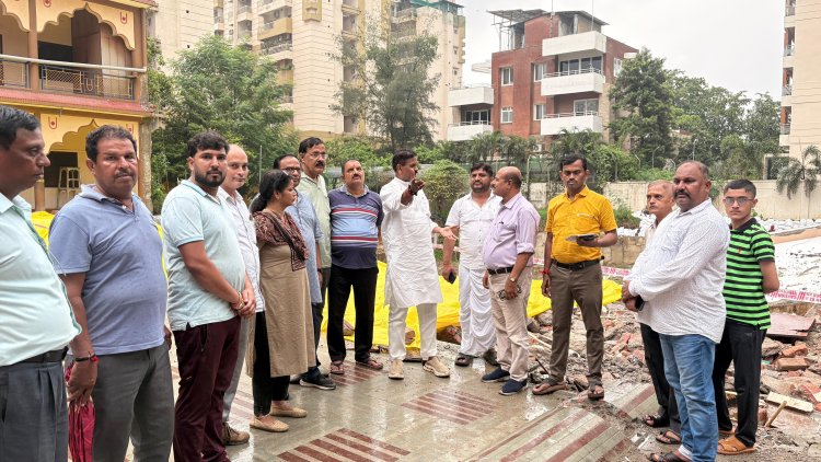 प्रयागराज में स्वामीनारायण मंदिर की इमारत ढही, आसपास के भवनों की होगी तकनीकी जांच; महापौर ने दिए निर्देश