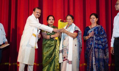 ख्यातिप्राप्त कलाकारों की कथक प्रस्तुतियों से यादगार बना उत्तर प्रदेश संगीत नाटक अकादमी का “नमन” समारोह