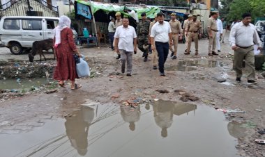 भारी बारिश से जलभराव पर नगर आयुक्त ने किया निरीक्षण, अतिरिक्त पंप लगाने के निर्देश : अर्पित उपाध्याय