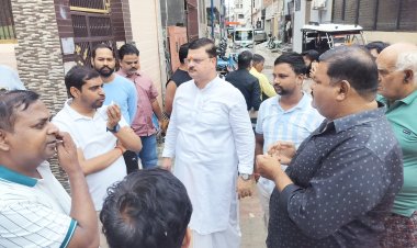 जलवानपुरा में जलभराव देख भड़के महापौर, नाली-सफाई और सीवर व्यवस्था सुधारने के दिए निर्देश