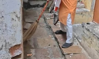बाढ़ प्रभावित कोनिया में विधायक नीलकंठ तिवारी का वार्ड प्रवास, खराब सीवर-पानी की पाइप बदलने के निर्देश