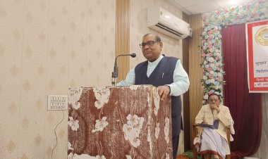 हिंदी दिवस पर प्रो. अभिराज राजेंद्र मिश्र का बड़ा बयान- ‘हिंदी स्वयं राष्ट्र की भाषा के रूप में प्रतिष्ठित होगी’; 5 विद्वानों का सम्मान