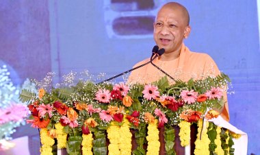 CM योगी की वकीलों के लिए बड़ी घोषणा, सक्रिय अधिवक्ताओं को हर साल ₹5 लाख तक कैशलेस इलाज; चैंबर के लिए भी मिलेगी मदद