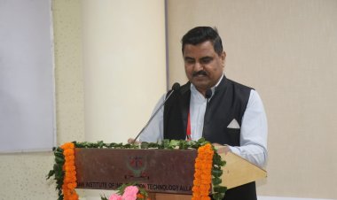 AI के दौर में इंसानी अंतर्ज्ञान और नवाचार जरूरी, Triple IT Alumni Meet में उद्योग-अकादमिक सहयोग पर जोर
